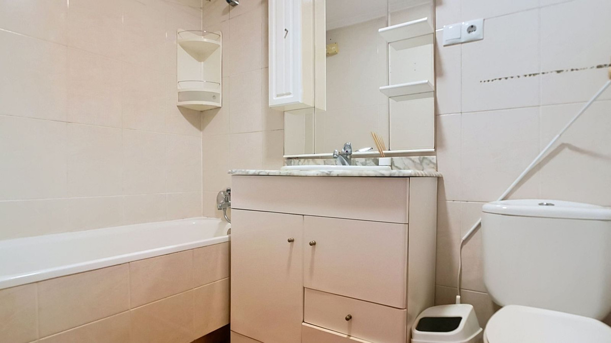 2 Bed Apartment for sale in Torremolinos Costa Del Sol, Málaga, Spain