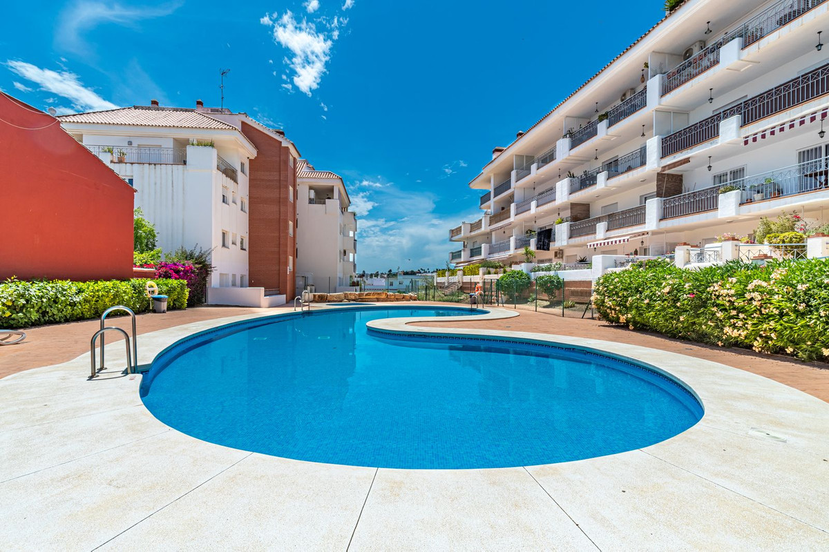 2 Bed Apartment for sale in Fuengirola Costa Del Sol, Málaga, Spain