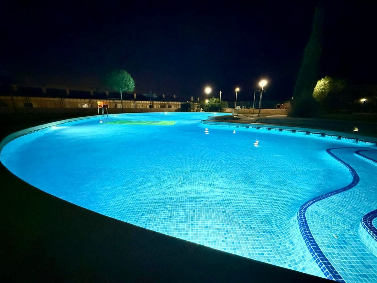 2 Bed Apartment for sale in Gran Alacant Costa Blanca, Alicante, Spain