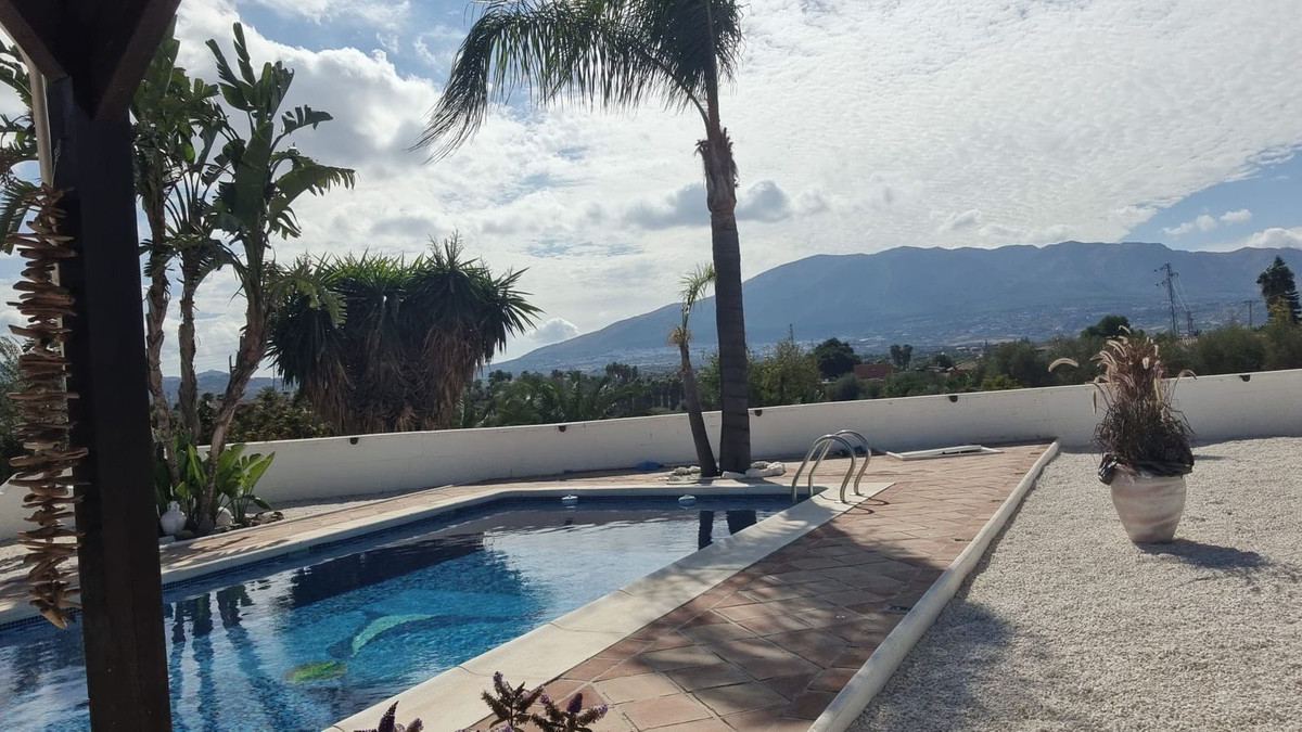 3 Bed Townhouse for sale in Alhaurín El Grande Costa Del Sol, Málaga, Spain