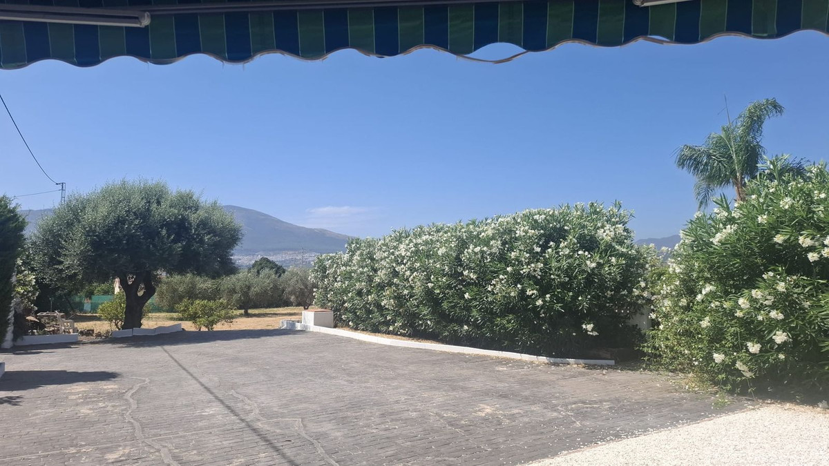 3 Bed Townhouse for sale in Alhaurín El Grande Costa Del Sol, Málaga, Spain