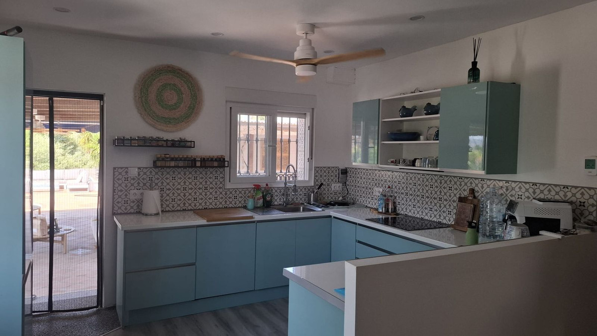 3 Bed Townhouse for sale in Alhaurín El Grande Costa Del Sol, Málaga, Spain