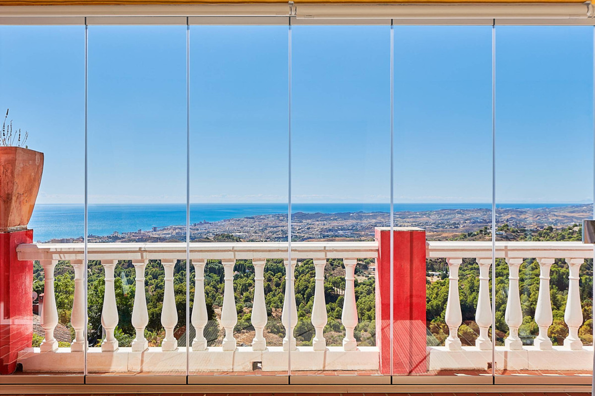 8 Bed Commercial unit for sale in Mijas Costa Del Sol, Málaga, Spain