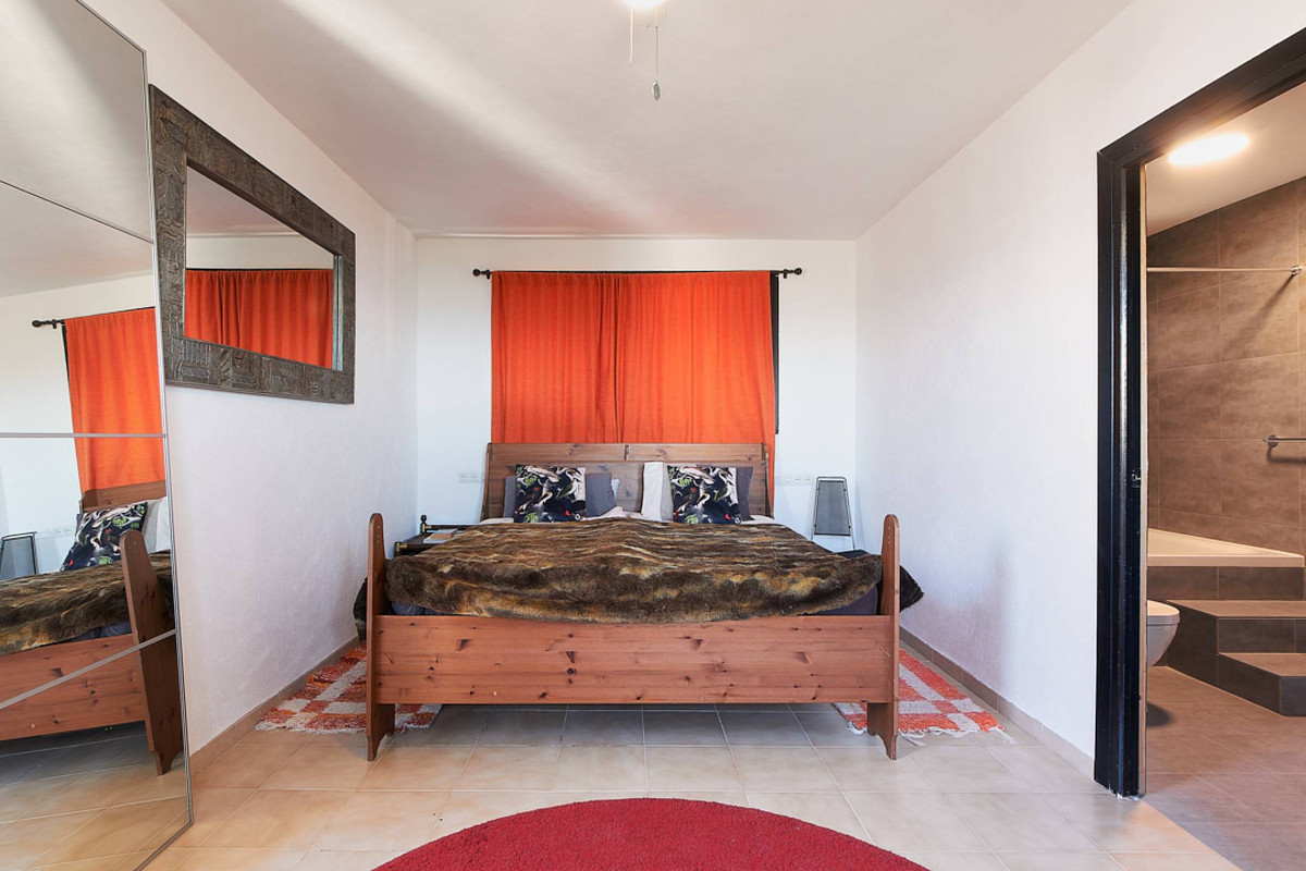 8 Bed Commercial unit for sale in Mijas Costa Del Sol, Málaga, Spain