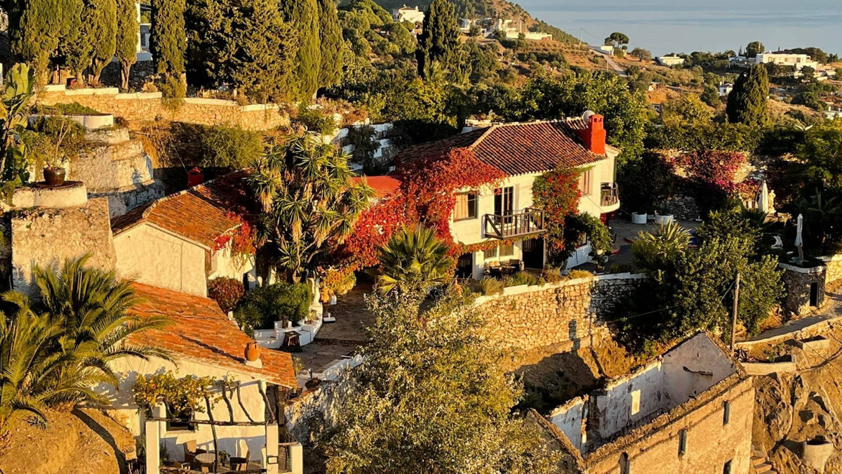 8 Bed Commercial unit for sale in Mijas Costa Del Sol, Málaga, Spain