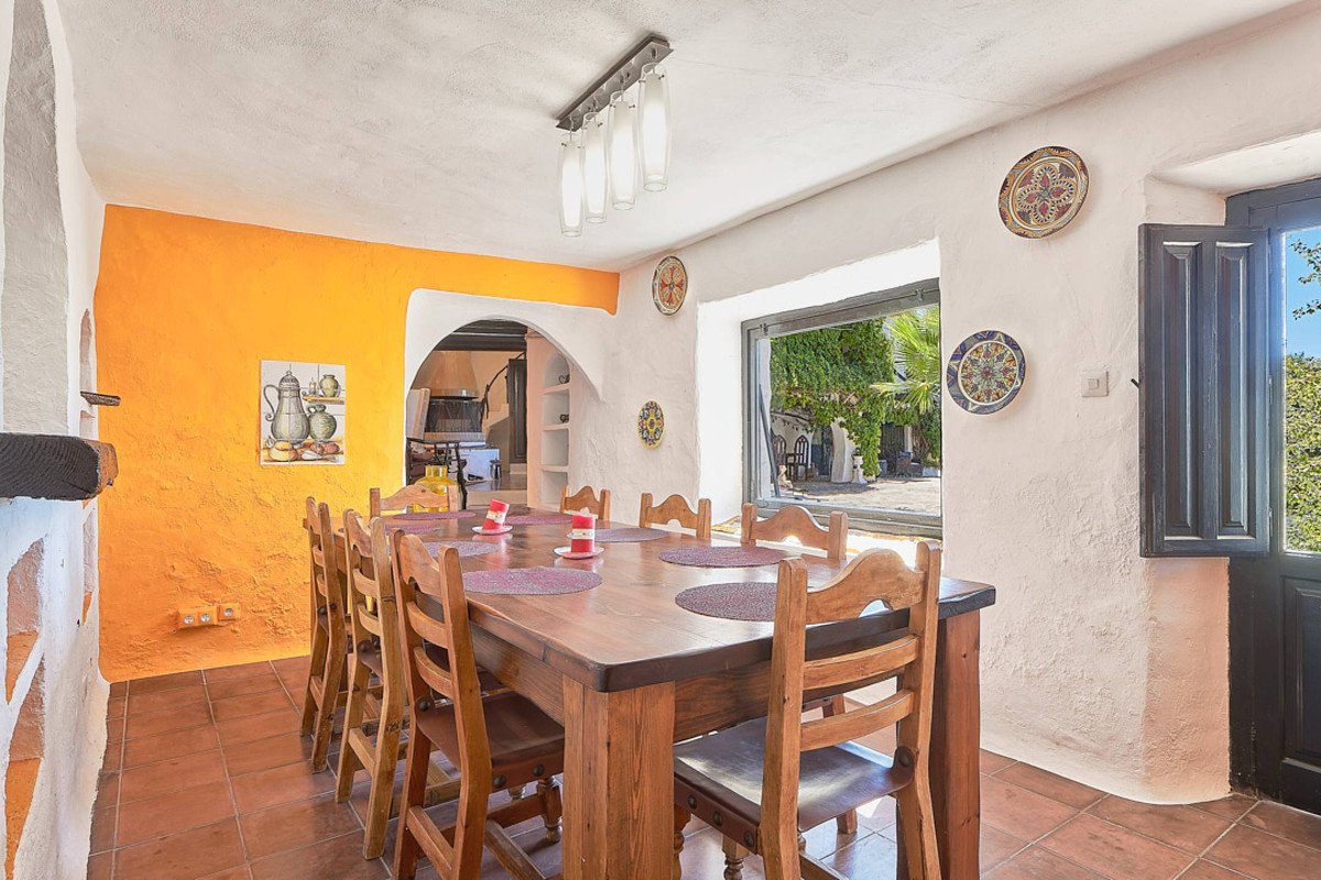 8 Bed Commercial unit for sale in Mijas Costa Del Sol, Málaga, Spain