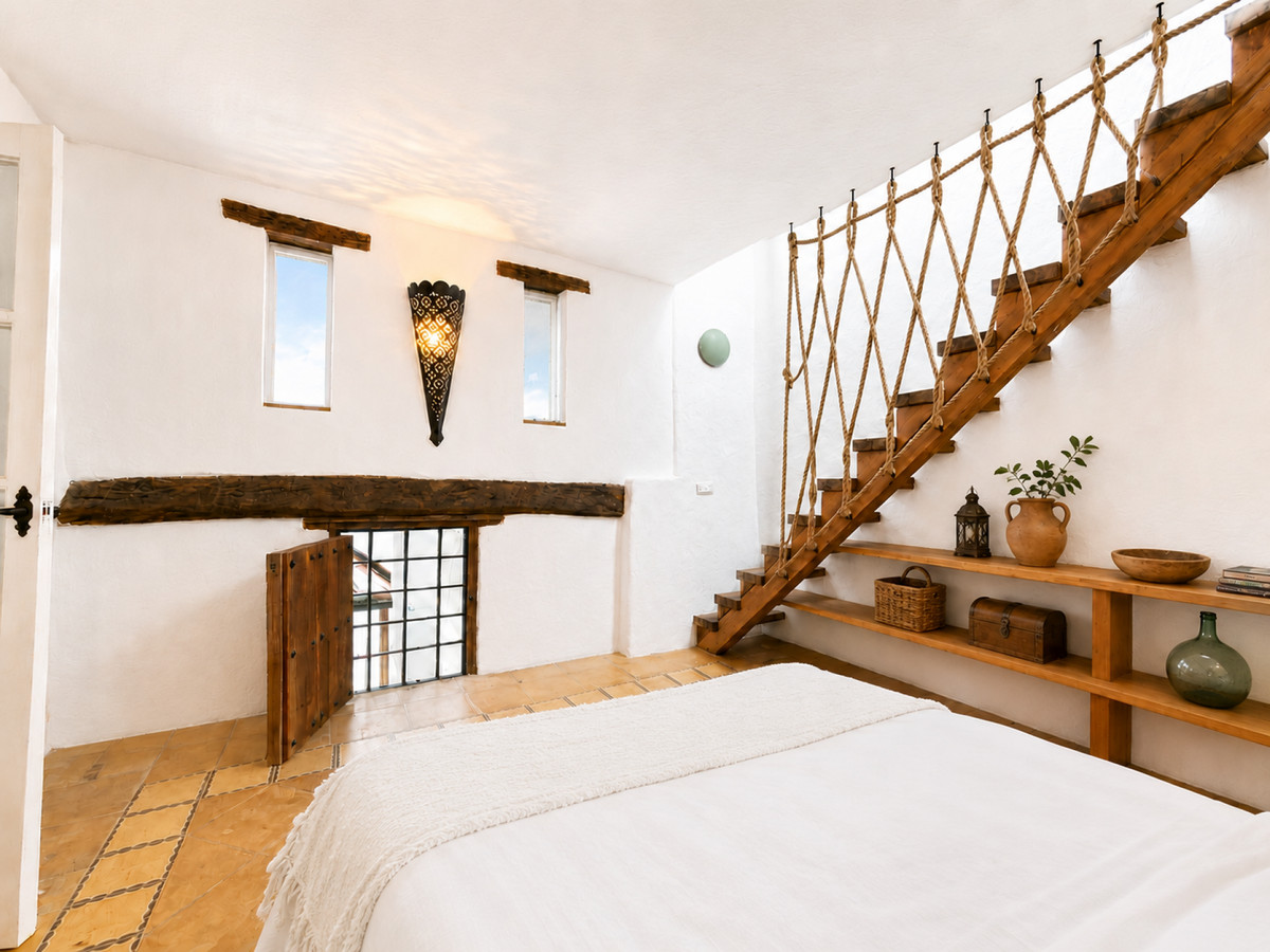 4 Bed Townhouse for sale in Gaucín Costa Del Sol, Málaga, Spain