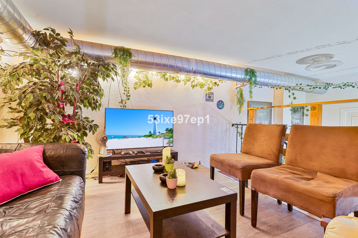 Commercial unit for sale in Fuengirola Costa Del Sol, Málaga, Spain