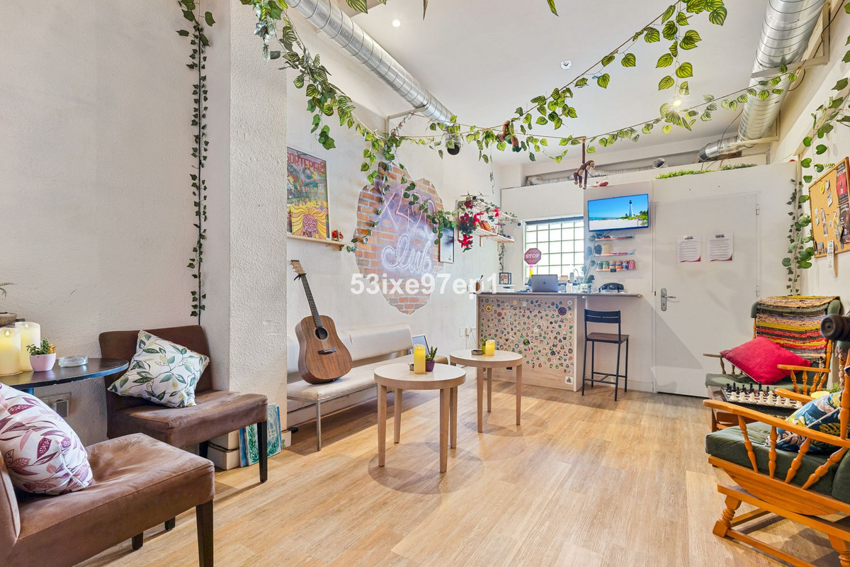 Commercial unit for sale in Fuengirola Costa Del Sol, Málaga, Spain