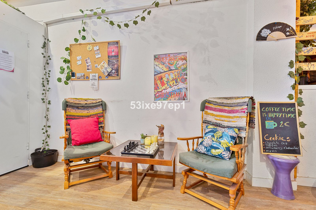 Commercial unit for sale in Fuengirola Costa Del Sol, Málaga, Spain