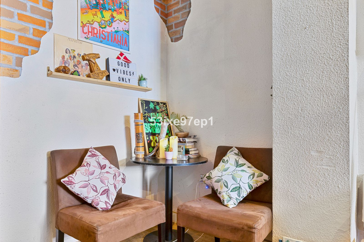 Commercial unit for sale in Fuengirola Costa Del Sol, Málaga, Spain