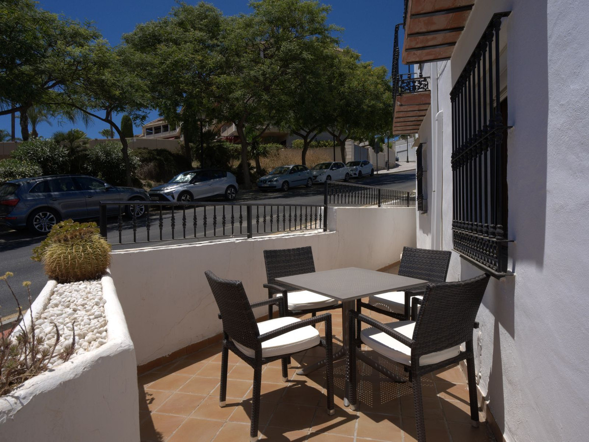 5 Bed Townhouse for sale in Torreblanca Costa Del Sol, Málaga, Spain