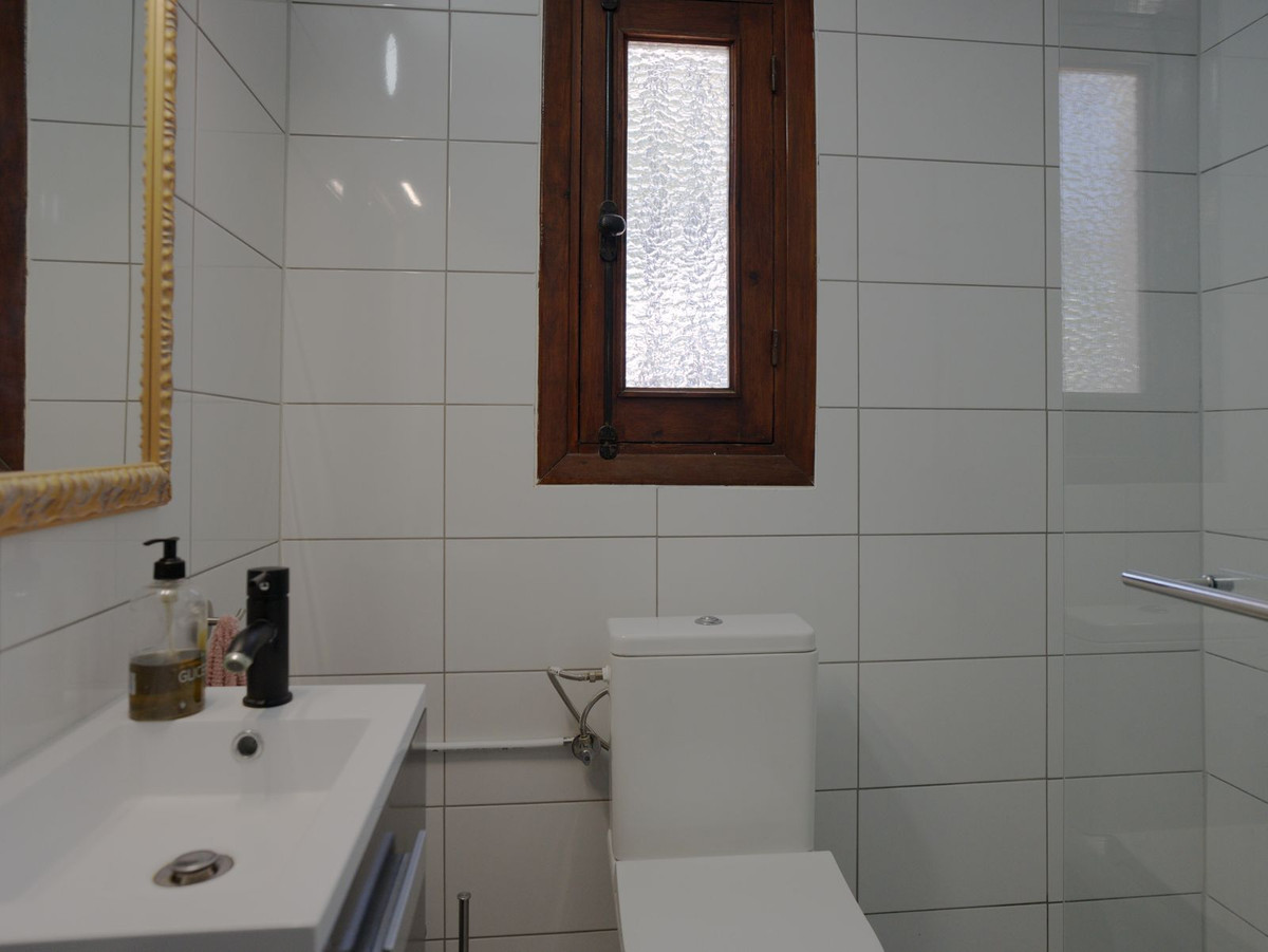 5 Bed Townhouse for sale in Torreblanca Costa Del Sol, Málaga, Spain