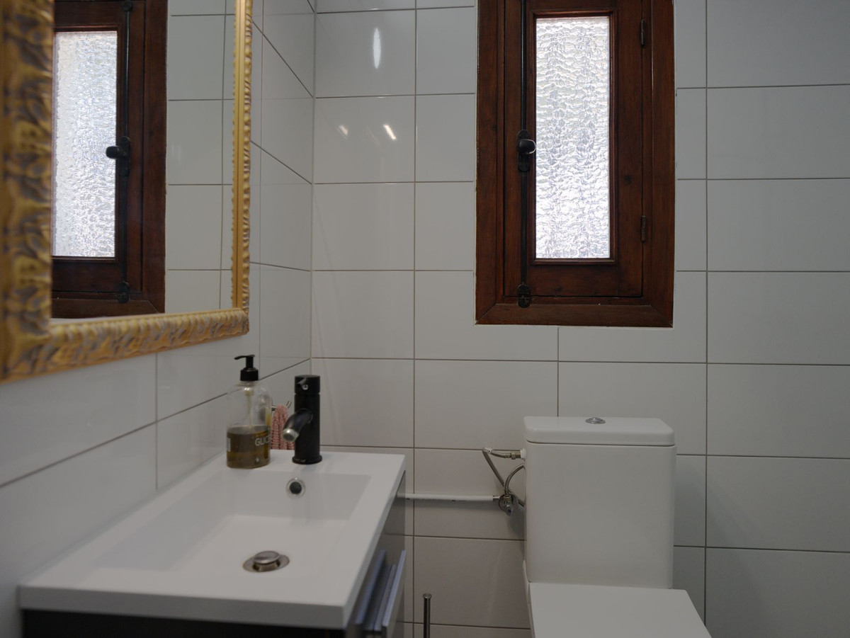 5 Bed Townhouse for sale in Torreblanca Costa Del Sol, Málaga, Spain