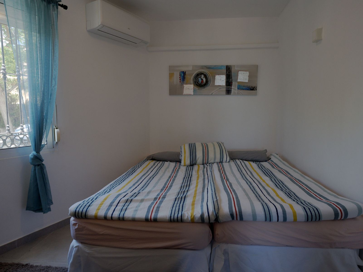 5 Bed Townhouse for sale in Torreblanca Costa Del Sol, Málaga, Spain