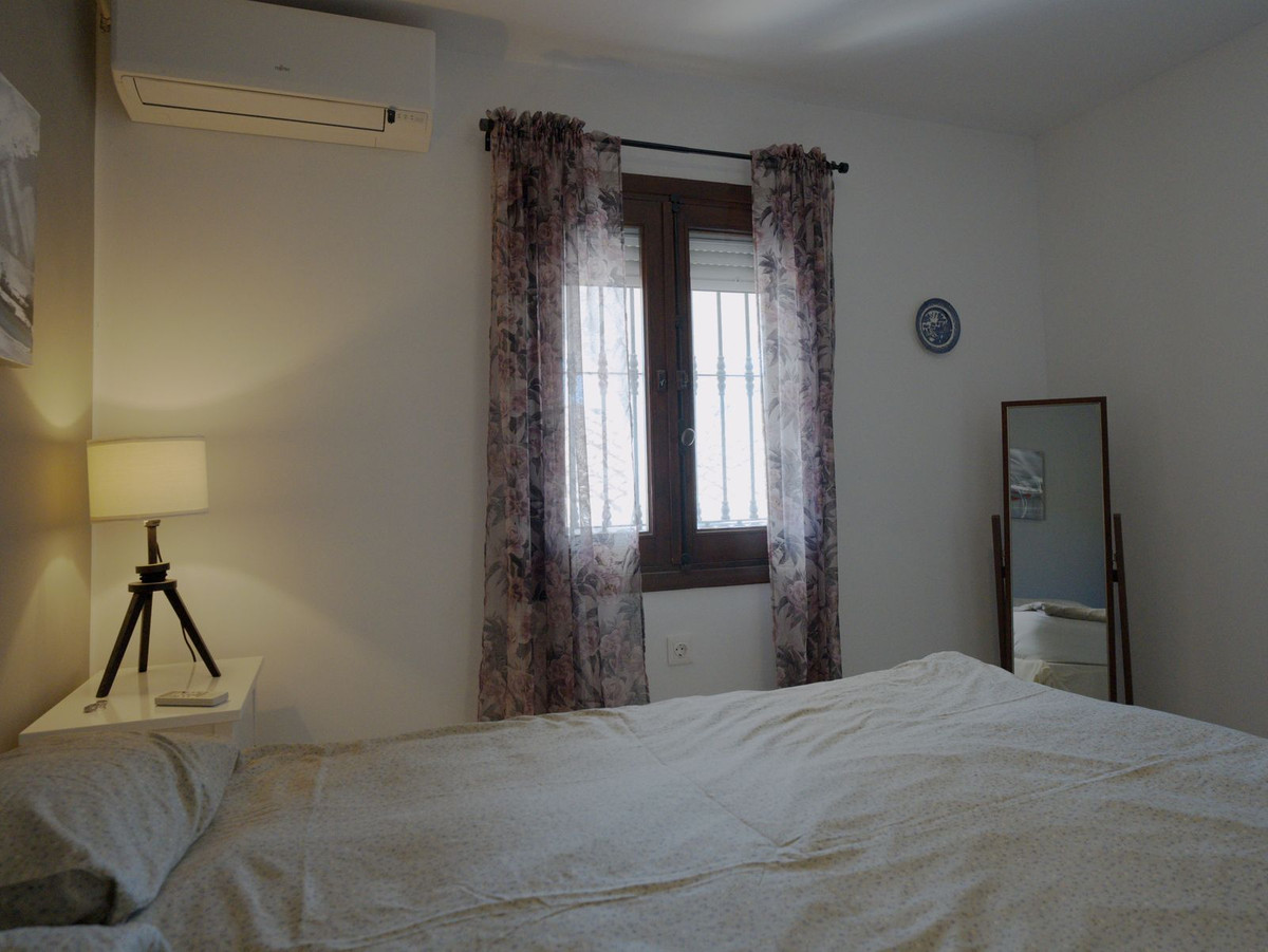5 Bed Townhouse for sale in Torreblanca Costa Del Sol, Málaga, Spain