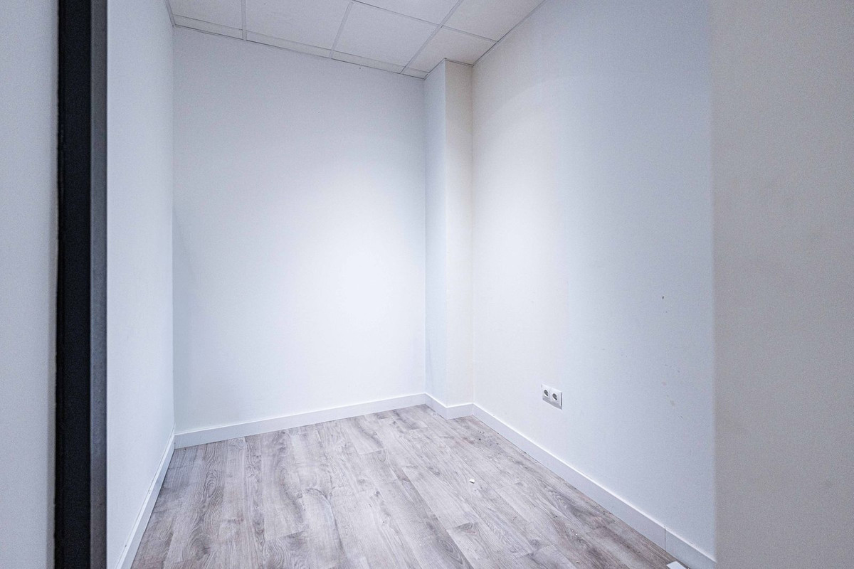 Commercial unit for sale in Marbella Costa Del Sol, Málaga, Spain