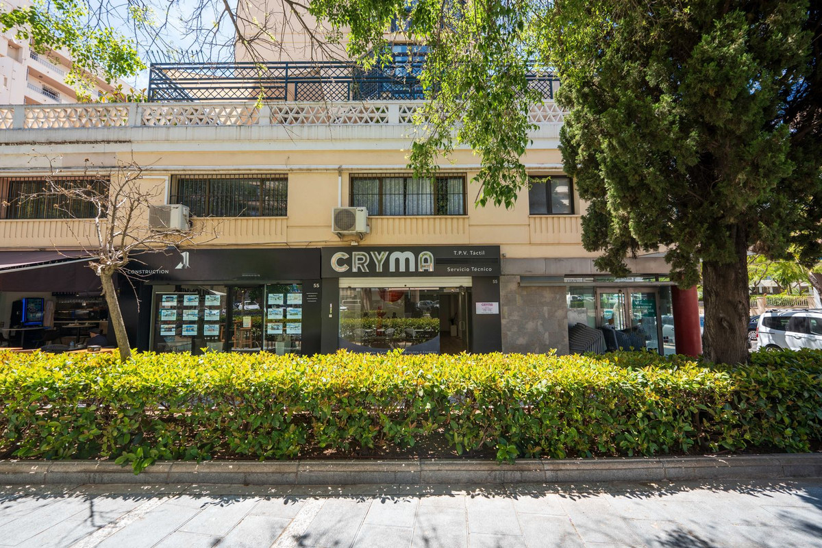 Commercial unit for sale in Marbella Costa Del Sol, Málaga, Spain