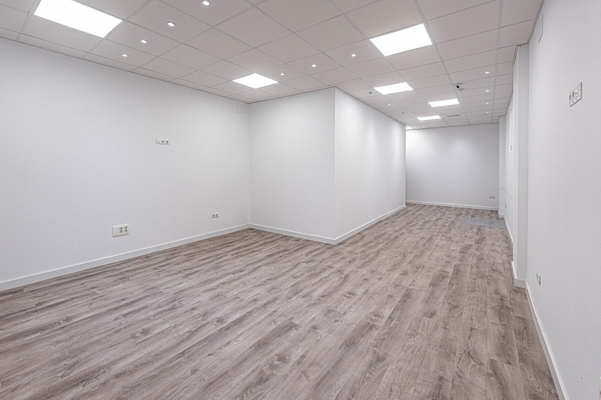 Commercial unit for sale in Marbella Costa Del Sol, Málaga, Spain