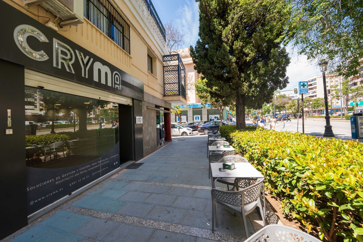 Commercial unit for sale in Marbella Costa Del Sol, Málaga, Spain