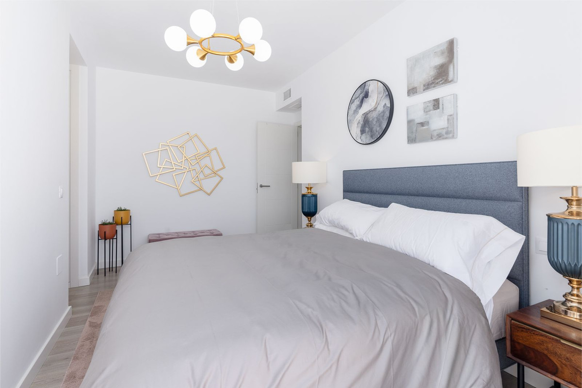 4 Bed Apartment for sale in Nueva Andalucía Costa Del Sol, Málaga, Spain