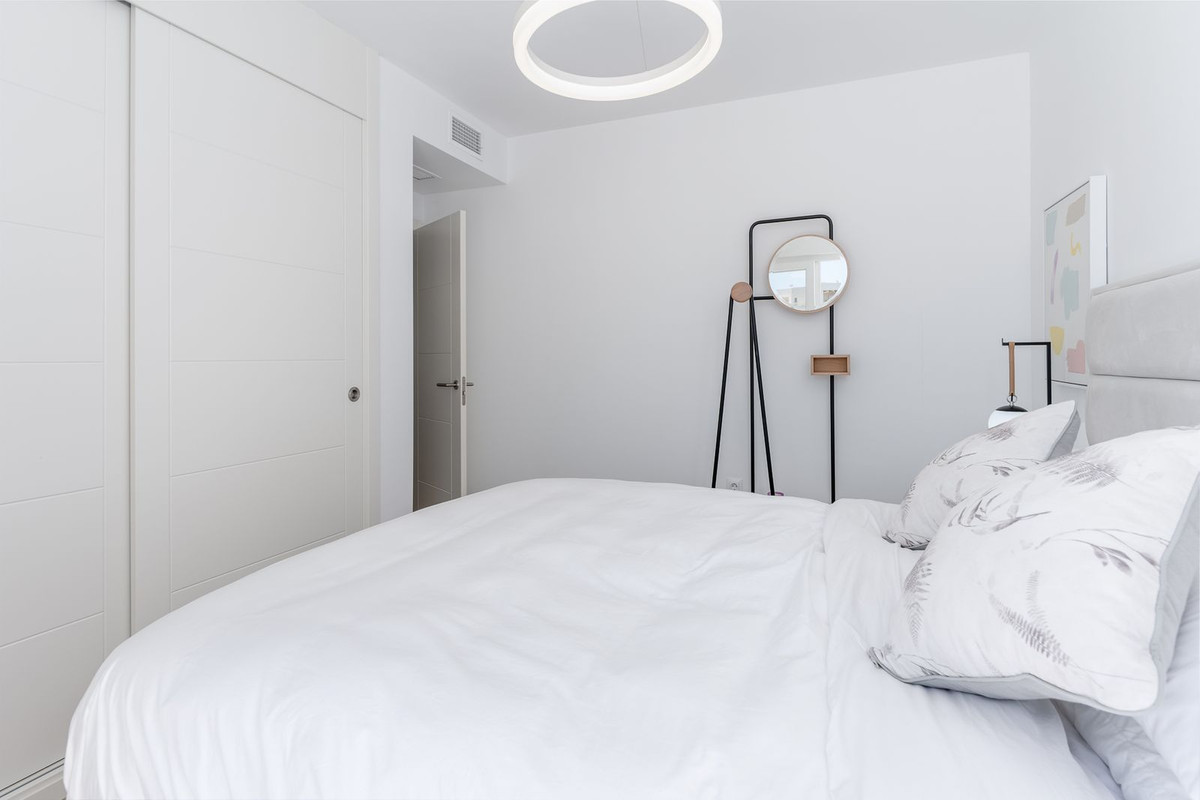 4 Bed Apartment for sale in Nueva Andalucía Costa Del Sol, Málaga, Spain