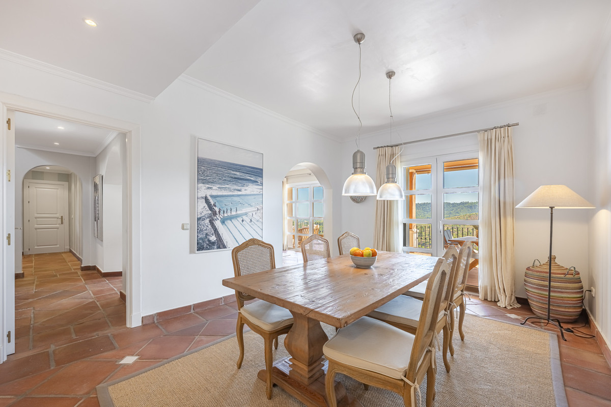 4 Bed Townhouse for sale in Benahavís Costa Del Sol, Málaga, Spain