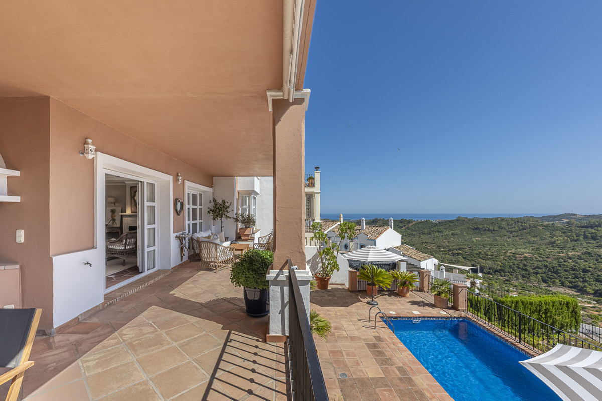 4 Bed Townhouse for sale in Benahavís Costa Del Sol, Málaga, Spain