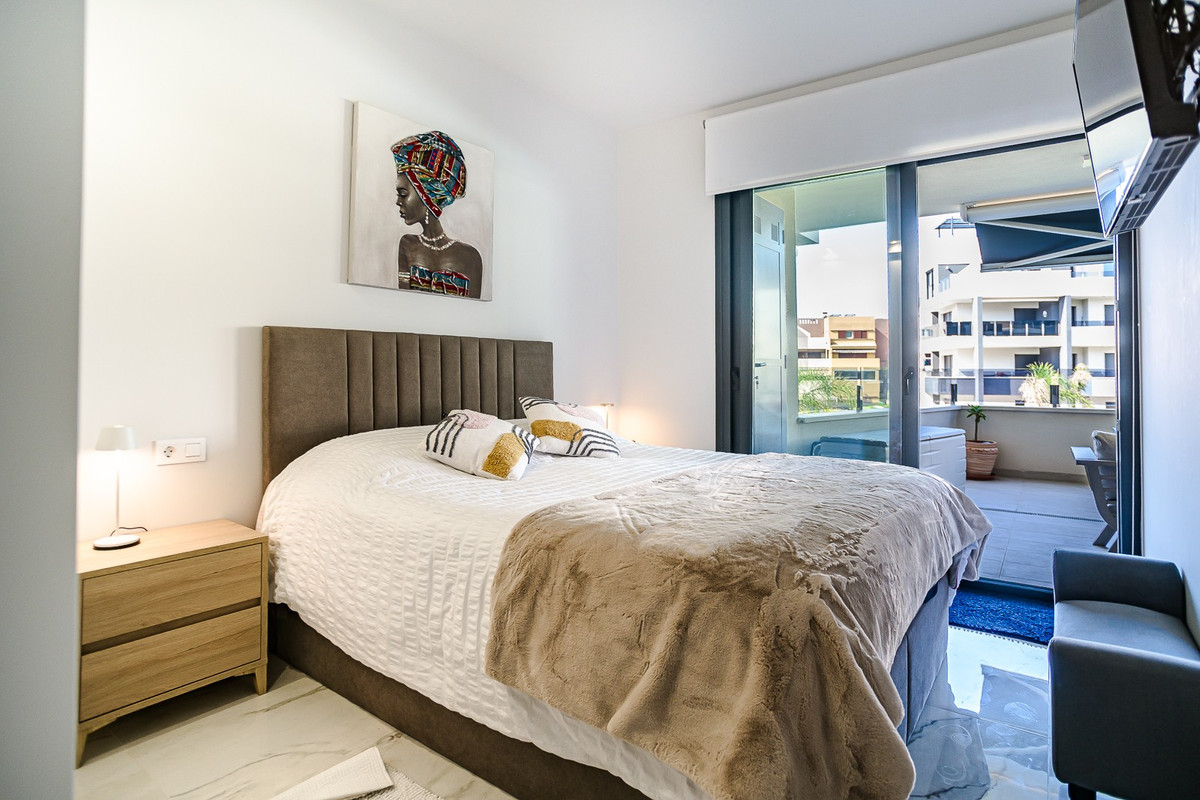 2 Bed Apartment for sale in Torrevieja Costa Blanca, Alicante, Spain