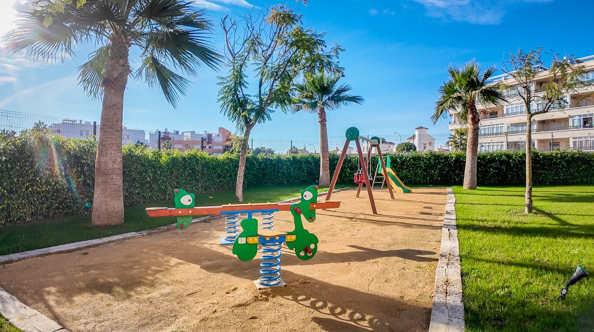 2 Bed Apartment for sale in Torrevieja Costa Blanca, Alicante, Spain
