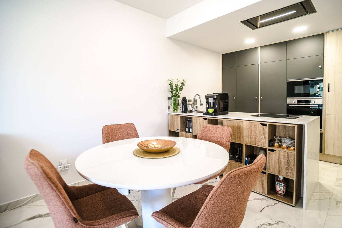 2 Bed Apartment for sale in Torrevieja Costa Blanca, Alicante, Spain