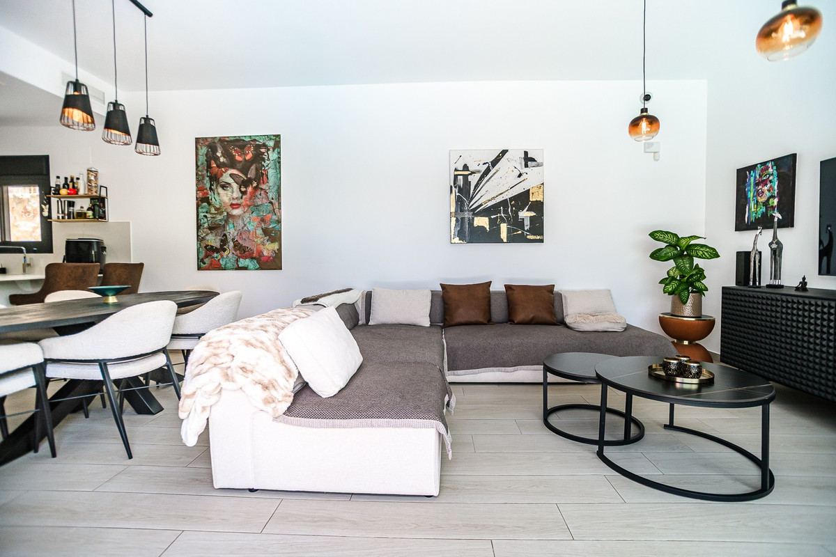 Se vende Villa - Chalet de 3 dormitorios en Costa Blanca, Alicante, España