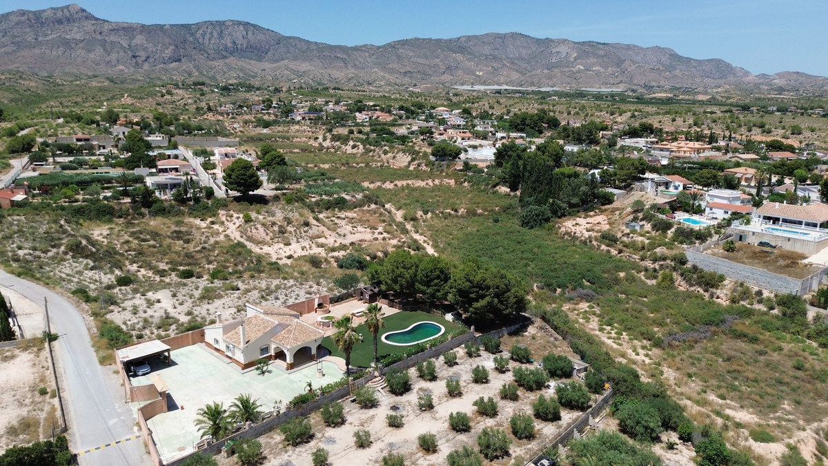 3 Bed Townhouse for sale in Albatera Costa Blanca, Alicante, Spain