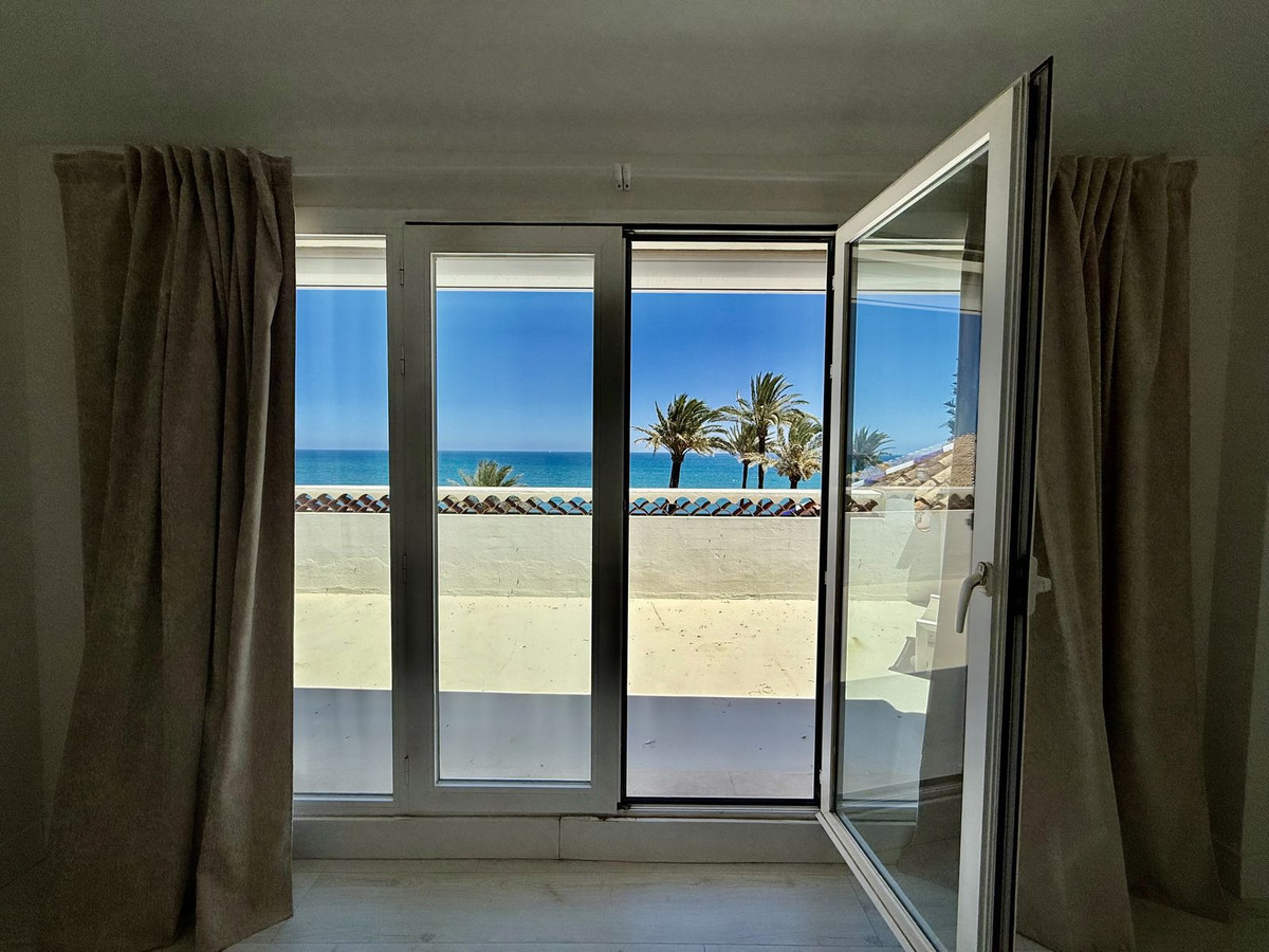 3 Bed Apartment for sale in Casares Playa Costa Del Sol, Málaga, Spain