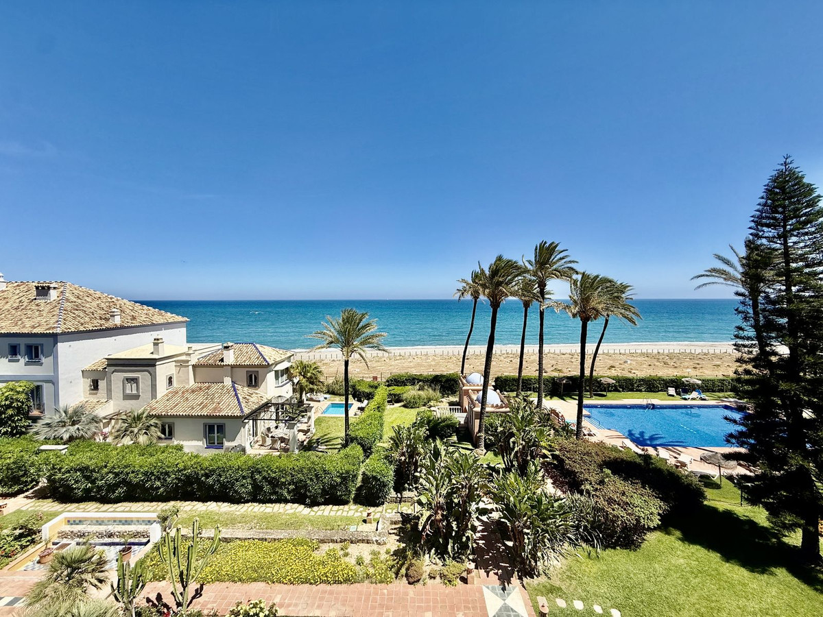 3 Bed Apartment for sale in Casares Playa Costa Del Sol, Málaga, Spain