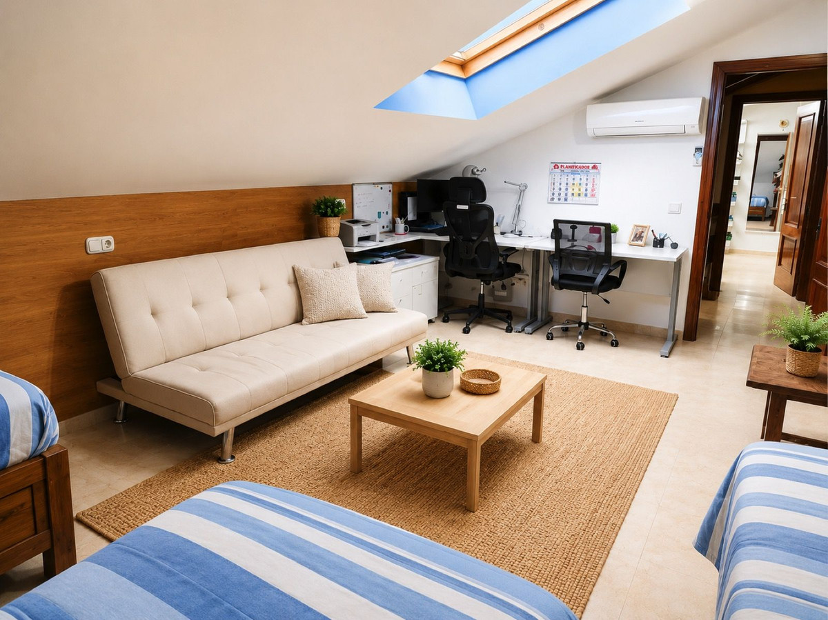 4 Bed Apartment for sale in San Pedro De Alcántara Costa Del Sol, Málaga, Spain