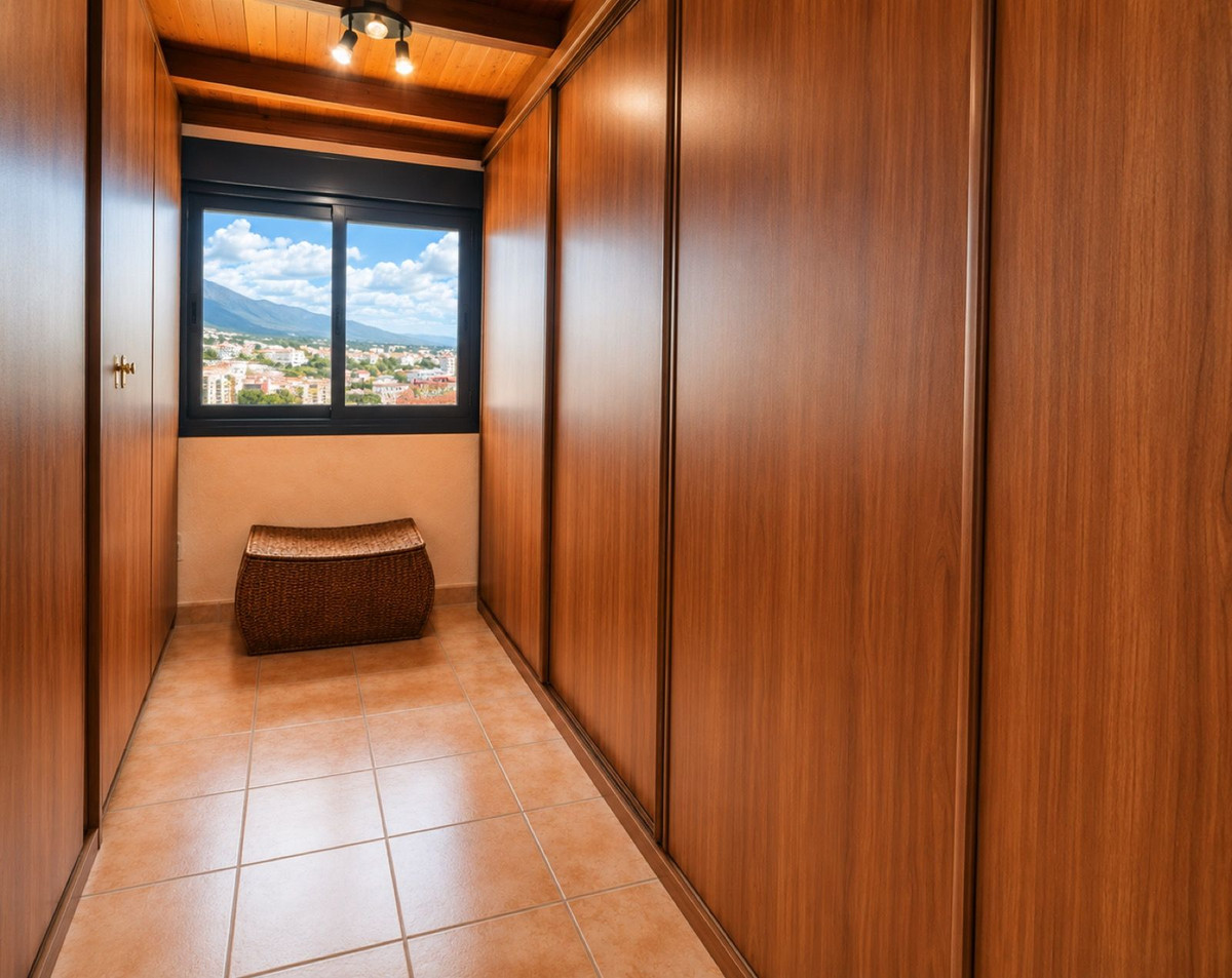 4 Bed Apartment for sale in San Pedro De Alcántara Costa Del Sol, Málaga, Spain