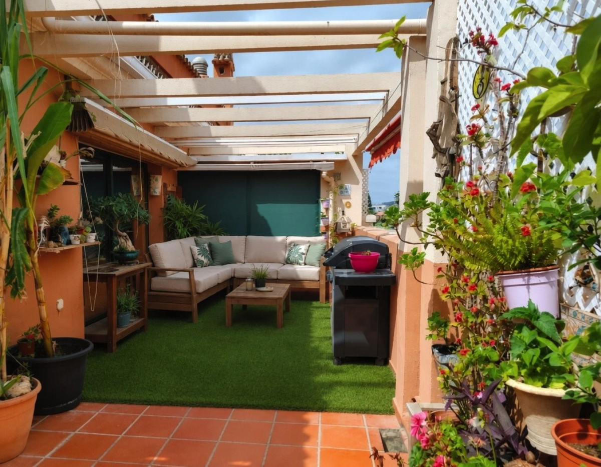4 Bed Apartment for sale in San Pedro De Alcántara Costa Del Sol, Málaga, Spain