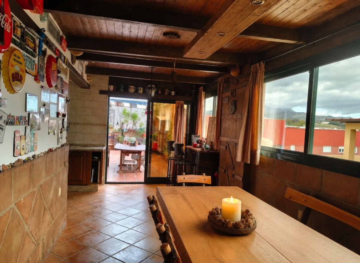 4 Bed Apartment for sale in San Pedro De Alcántara Costa Del Sol, Málaga, Spain