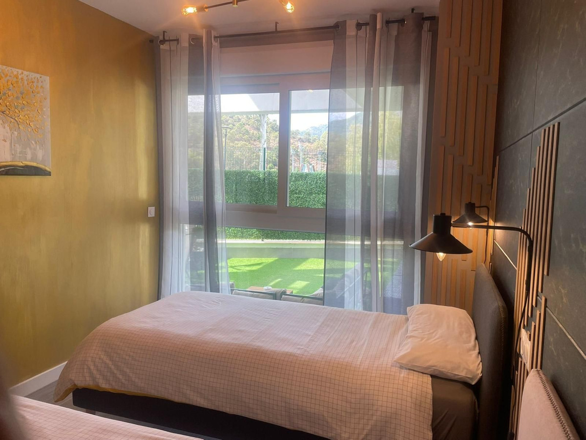 2 Bed Apartment for sale in Benahavís Costa Del Sol, Málaga, Spain