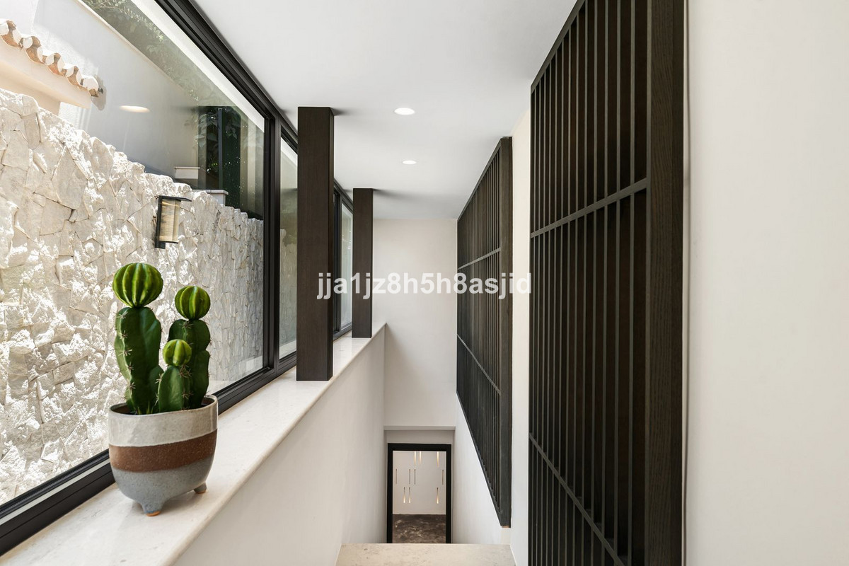 4 Bed Townhouse for sale in The Golden Mile Costa Del Sol, Málaga, Spain