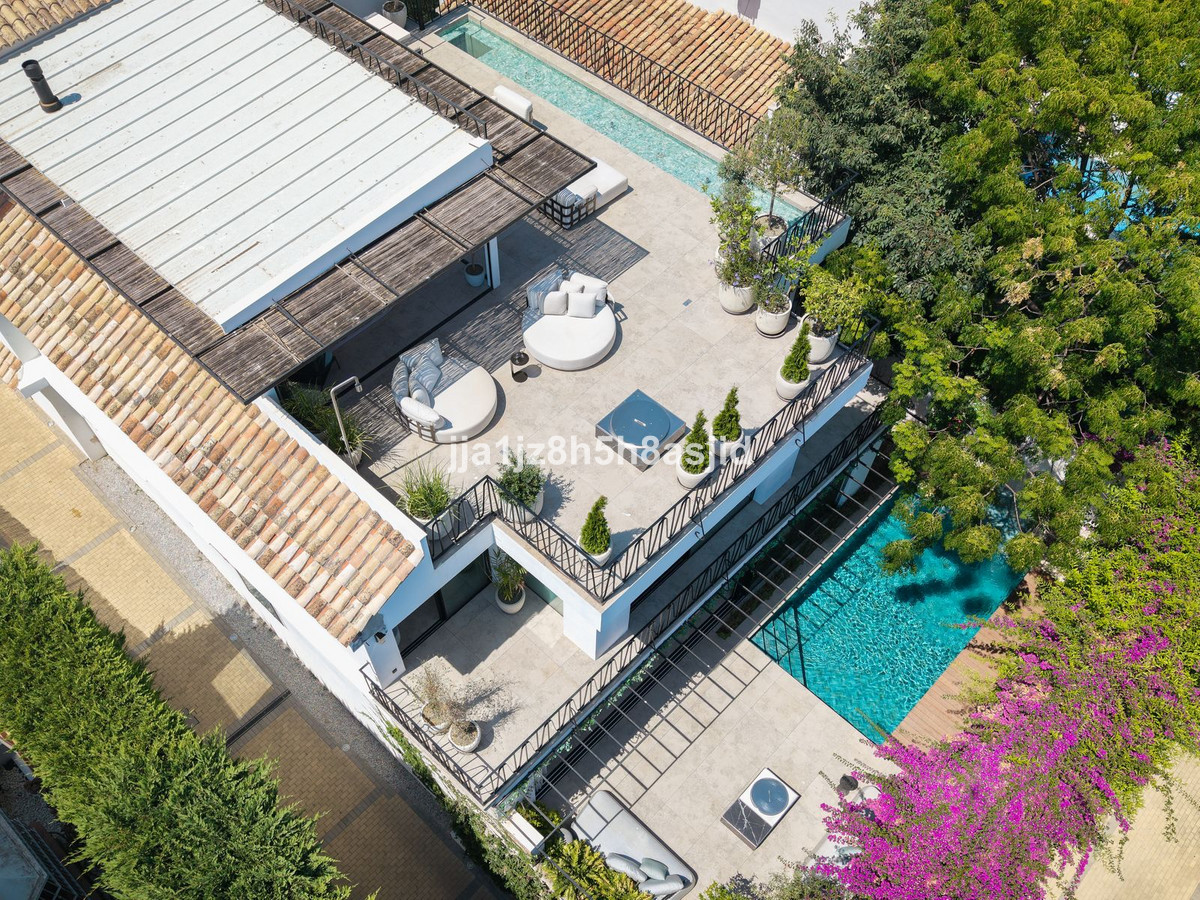 4 Bed Townhouse for sale in The Golden Mile Costa Del Sol, Málaga, Spain