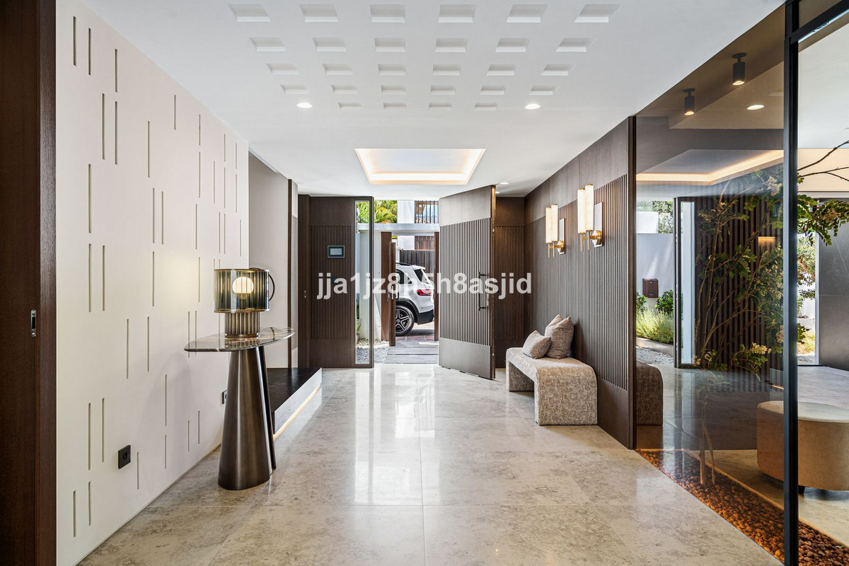 4 Bed Townhouse for sale in The Golden Mile Costa Del Sol, Málaga, Spain