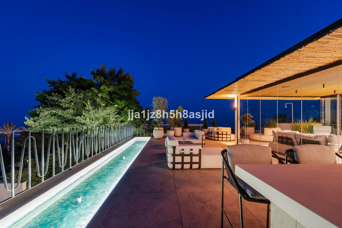 4 Bed Townhouse for sale in The Golden Mile Costa Del Sol, Málaga, Spain