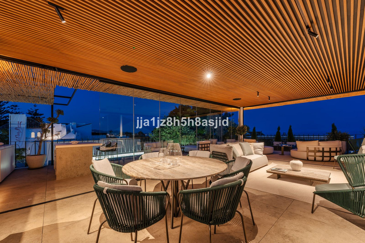 4 Bed Townhouse for sale in The Golden Mile Costa Del Sol, Málaga, Spain