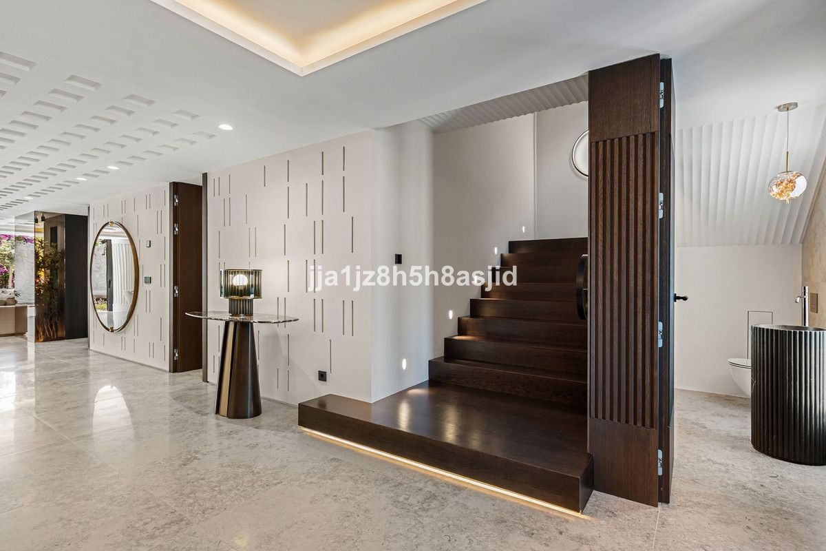 4 Bed Townhouse for sale in The Golden Mile Costa Del Sol, Málaga, Spain