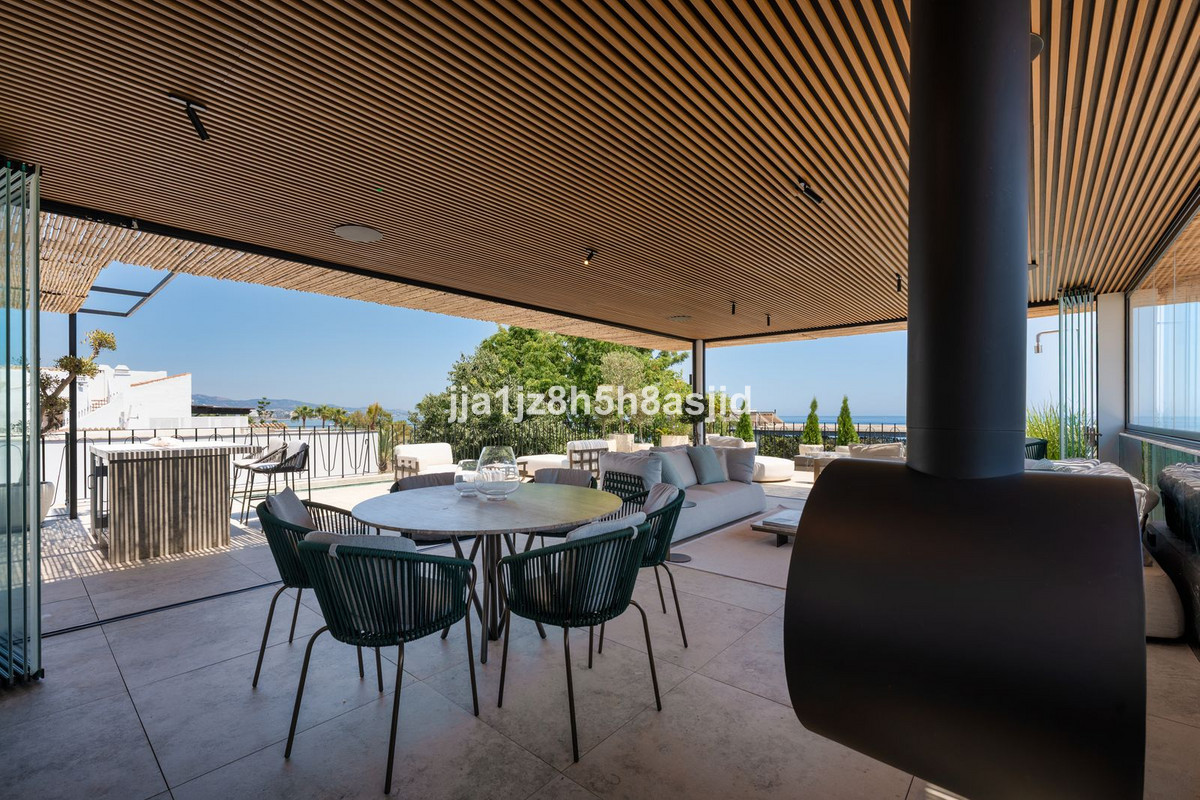 4 Bed Townhouse for sale in The Golden Mile Costa Del Sol, Málaga, Spain