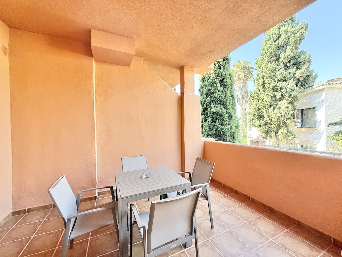 1 Bed Apartment for sale in Benahavís Costa Del Sol, Málaga, Spain