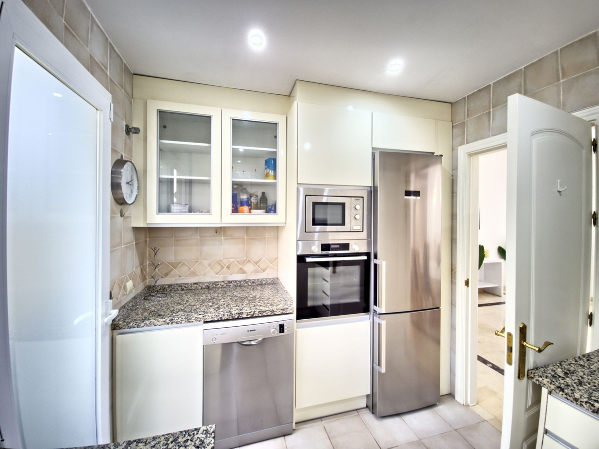 3 Bed Apartment for sale in Cabopino Costa Del Sol, Málaga, Spain