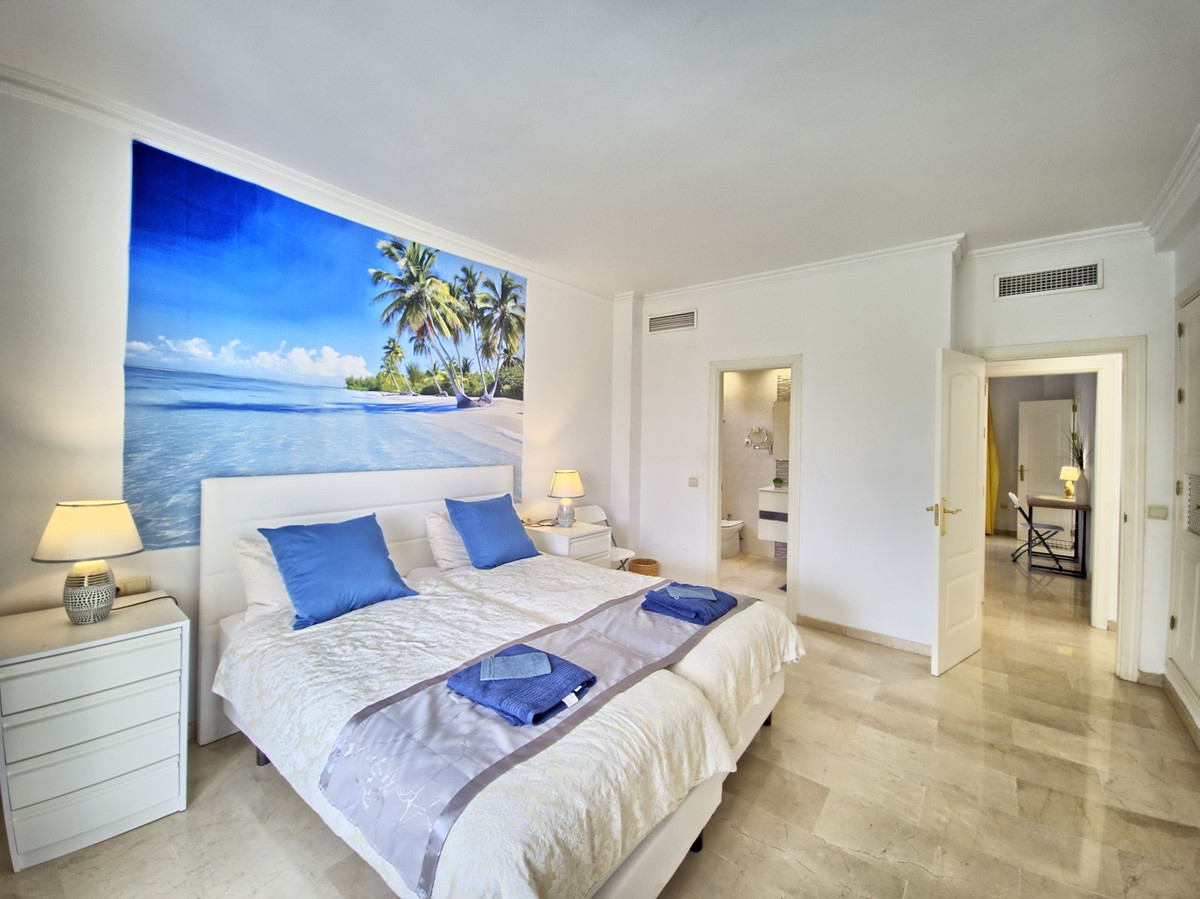 3 Bed Apartment for sale in Cabopino Costa Del Sol, Málaga, Spain
